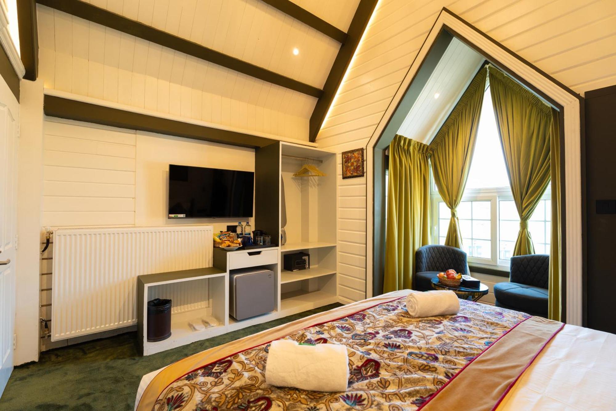Green Rooms Resort Gulmarg Kültér fotó