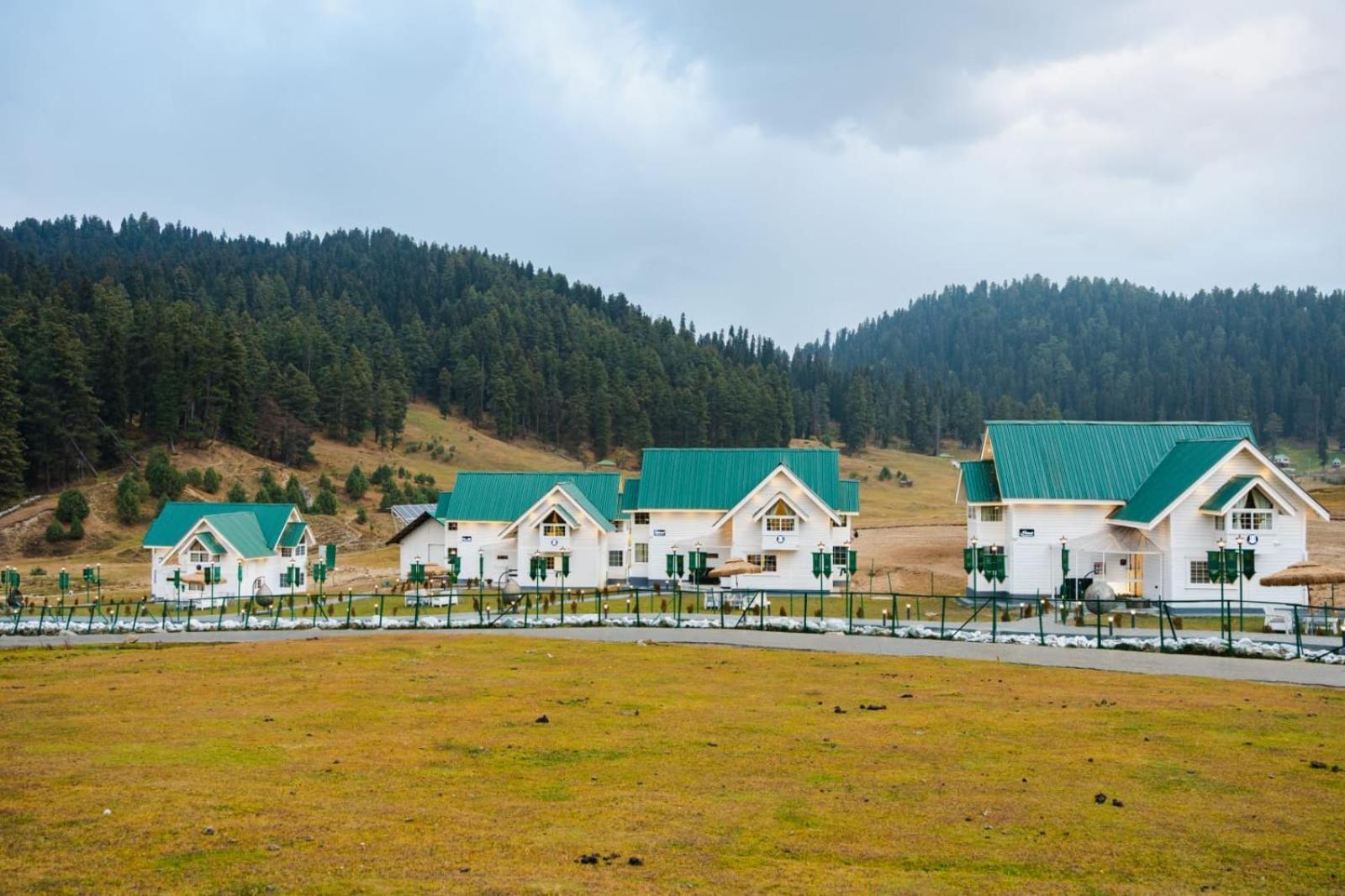 Green Rooms Resort Gulmarg Kültér fotó