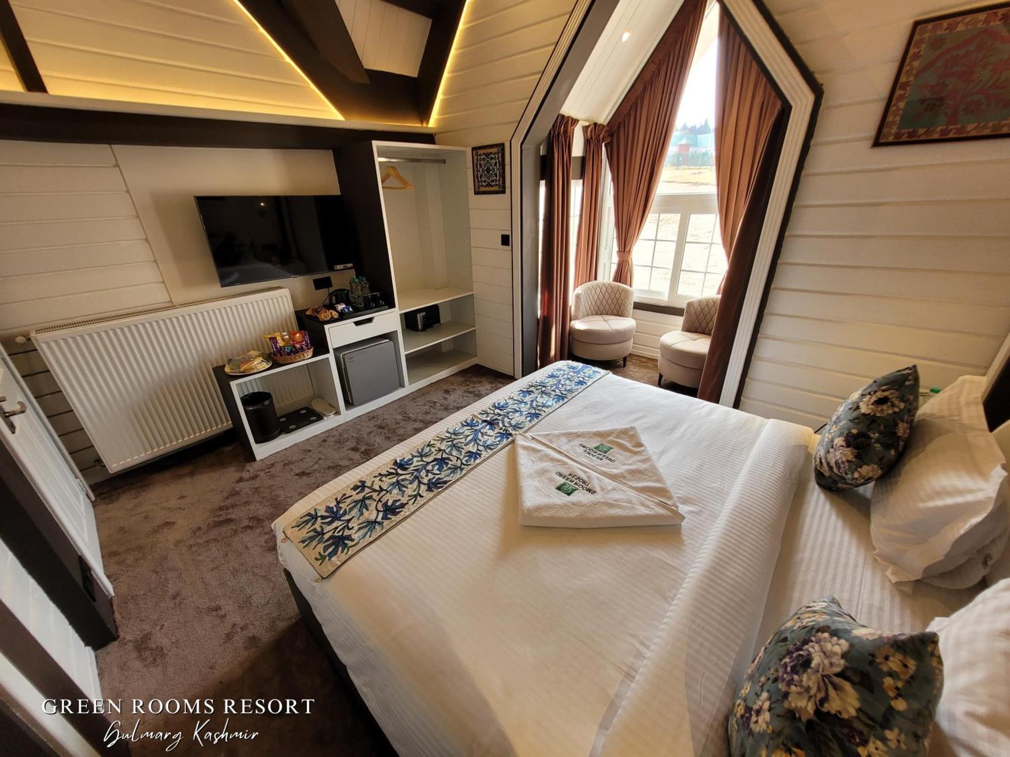 Green Rooms Resort Gulmarg Kültér fotó