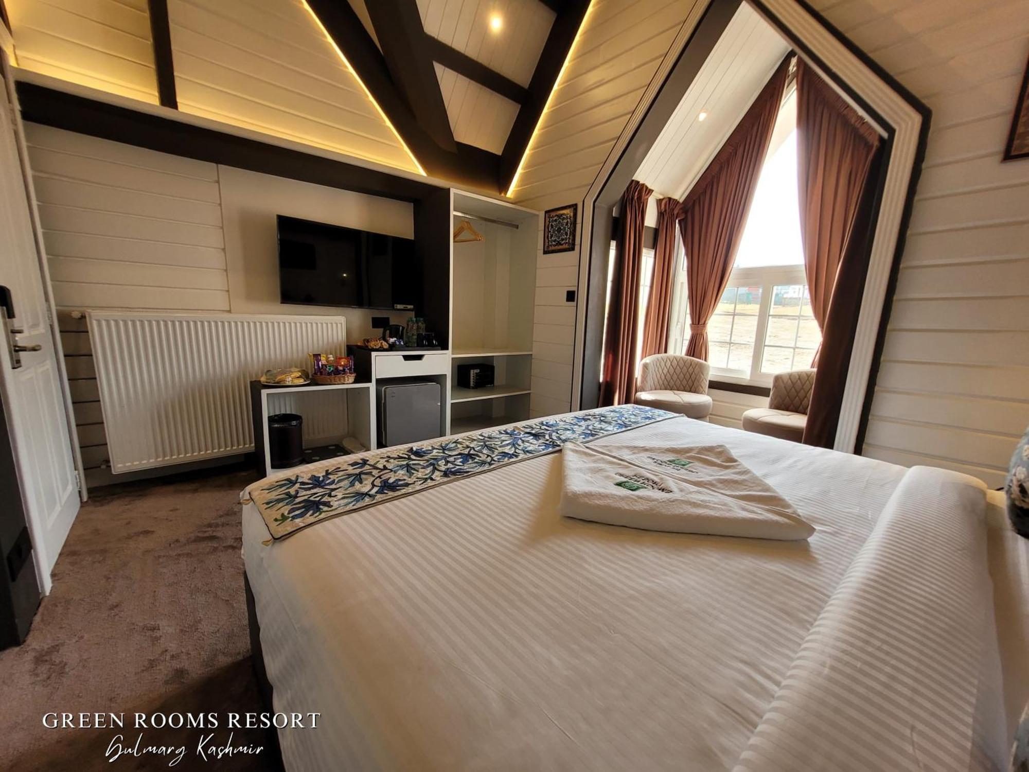 Green Rooms Resort Gulmarg Kültér fotó